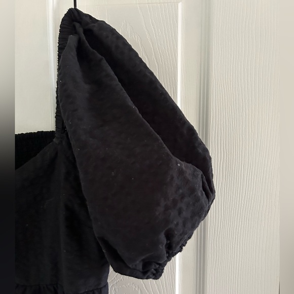 Black Old Navy Dress - Picture 3 of 4